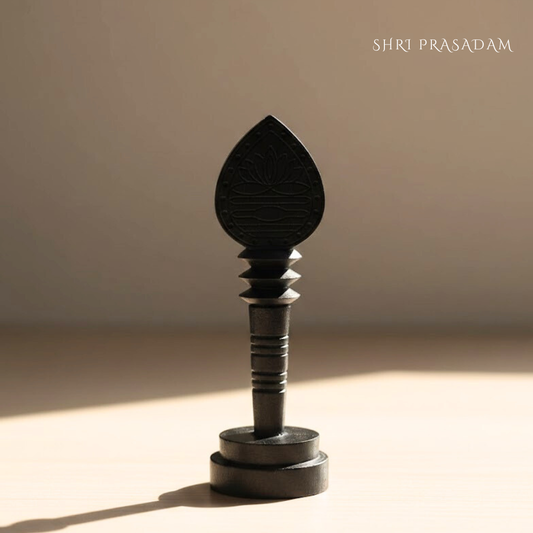 KARUNGALI WOOD MURUGAN VEL WITH STAND