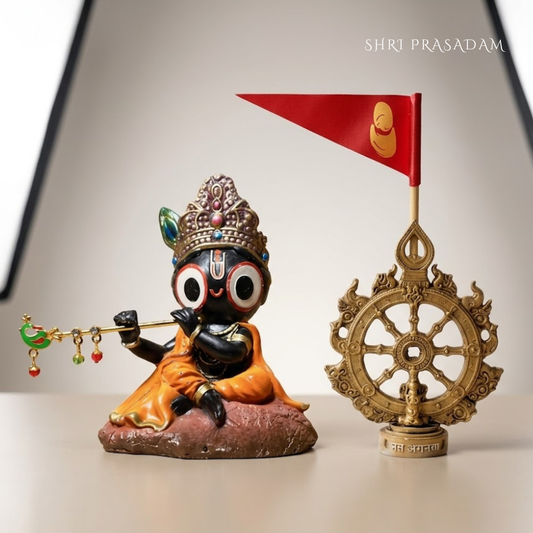 Sitting Lord Jagannath Idol & Mahachakra with Patitapabana Flag